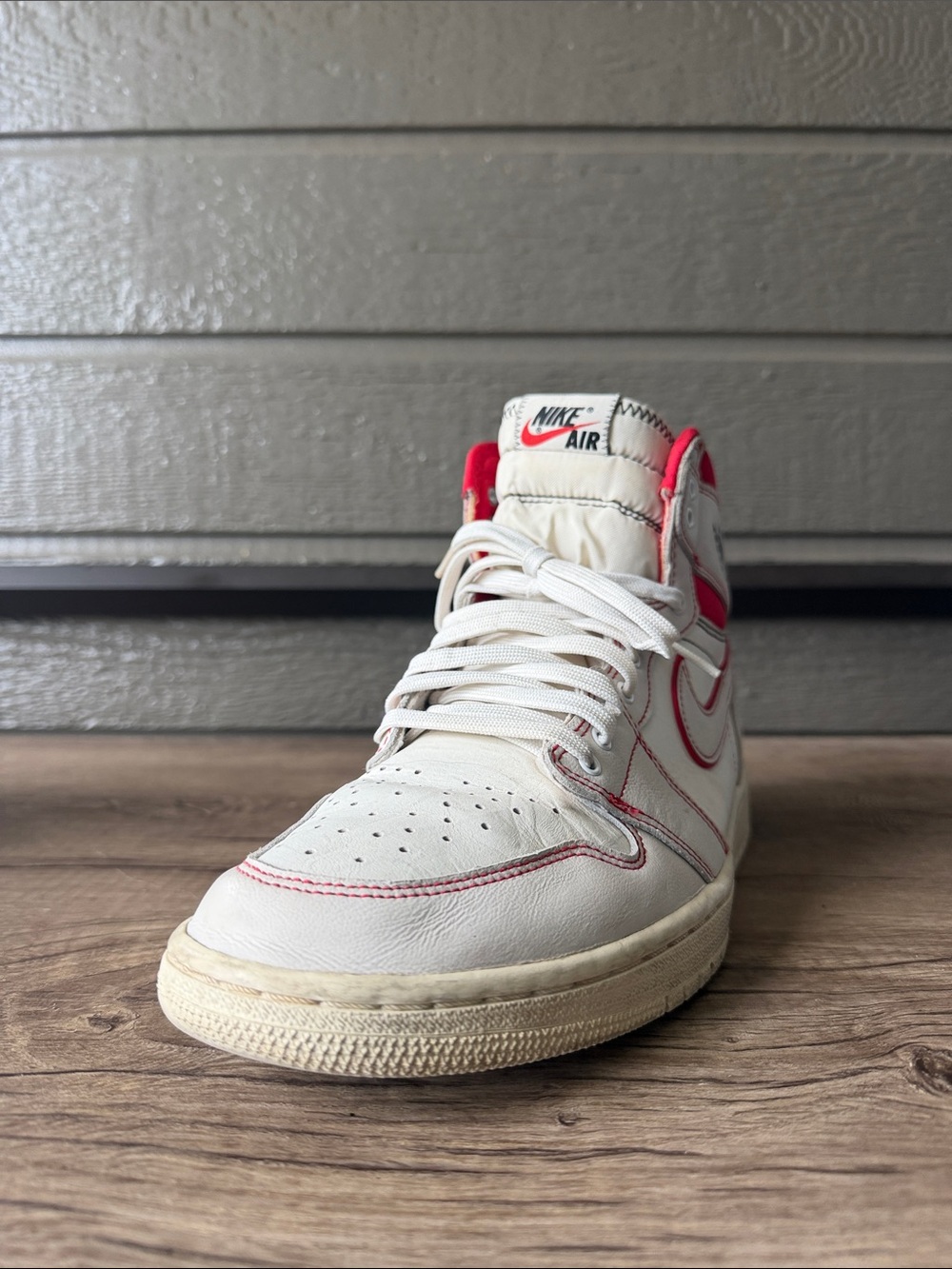Especial offer! Jordan Men’s White and Red High-Top Sneakers size 12